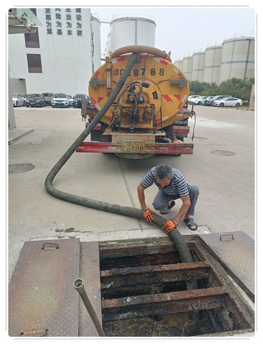 大石桥隔油池清掏